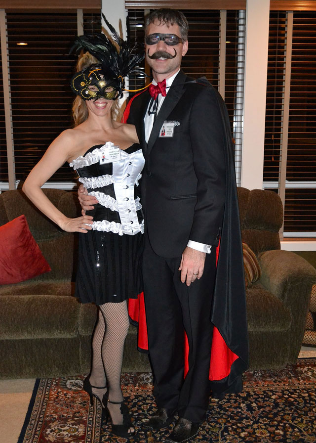 How to Host a Murder Mystery Party. #murdermysteryparty www.playingwithmurder.com
